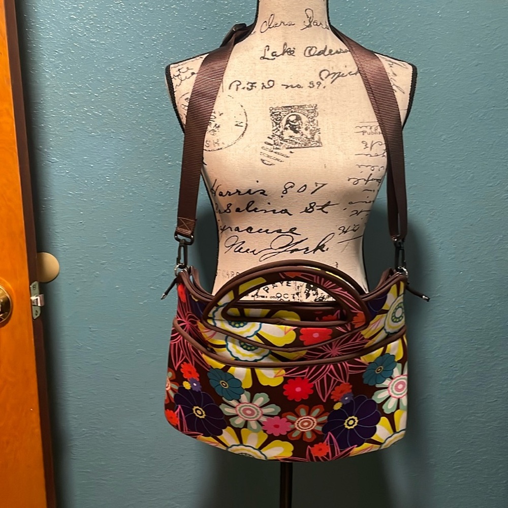 Beautiful Floral bag-it is a neoprene bag-large enough to use as a cooler/lunch